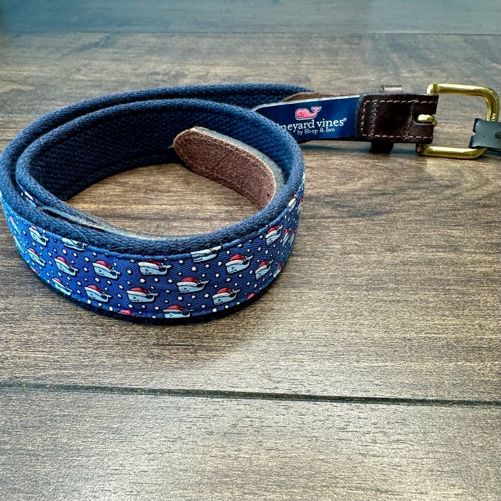 Vineyard Vines Santa Whale Belt - Boys 28 - Brown Leather Ends - Brass Buckle
